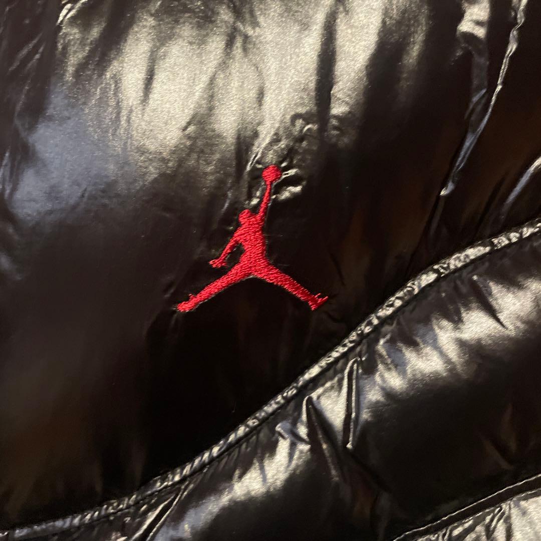NIKE JORDAN ダウンベスト L 黒 赤刺繍 2008年製 タグ付 美品