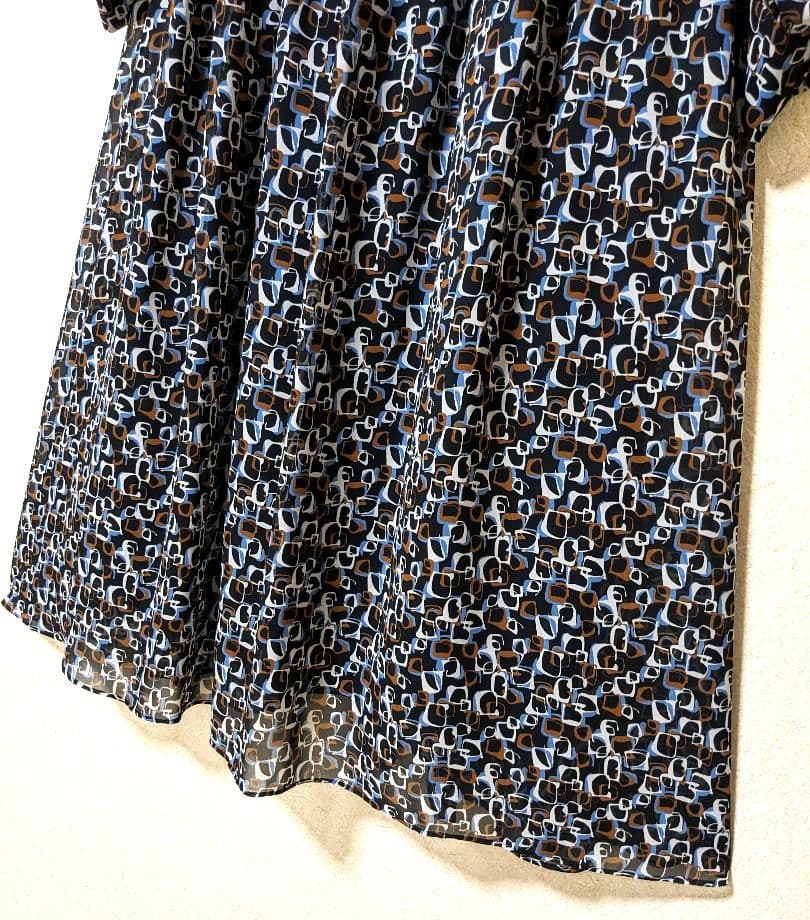 ダーマコレクション　ロングワンピース　美品　ボウタイ　マキシワンピース　総柄