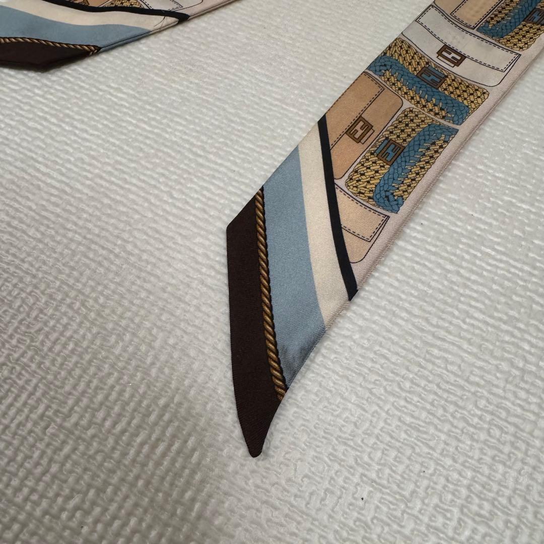 FENDI　フェンディ　マンマバケット柄　ラッピー　FFロゴ　ズッカ　スカーフ
