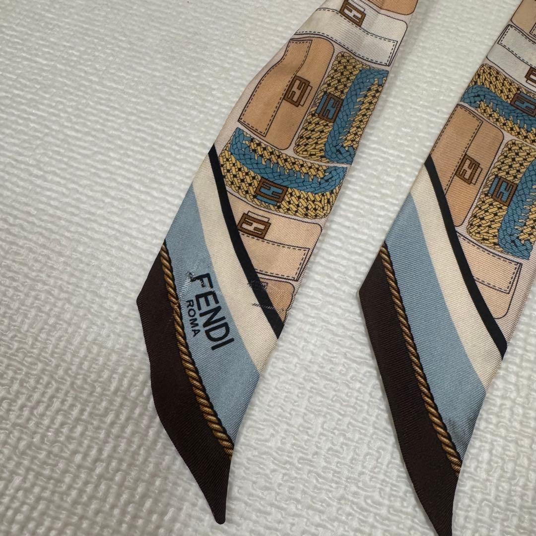 FENDI　フェンディ　マンマバケット柄　ラッピー　FFロゴ　ズッカ　スカーフ