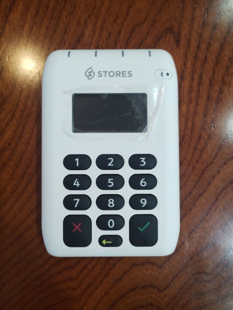 STORE決済　決済端末　M010　※美品、未使用に近い