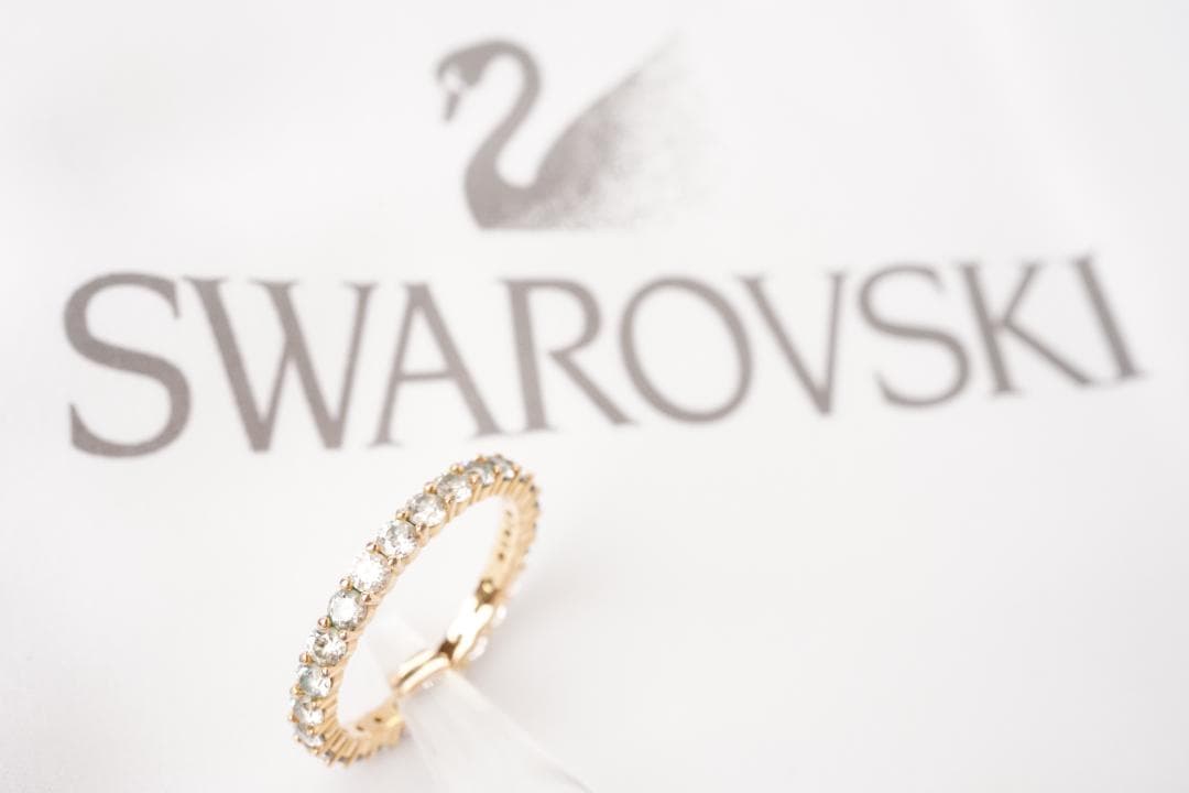 SWAROVSKI スワロフスキー リング58 ゴールド クリアストーン一面装飾