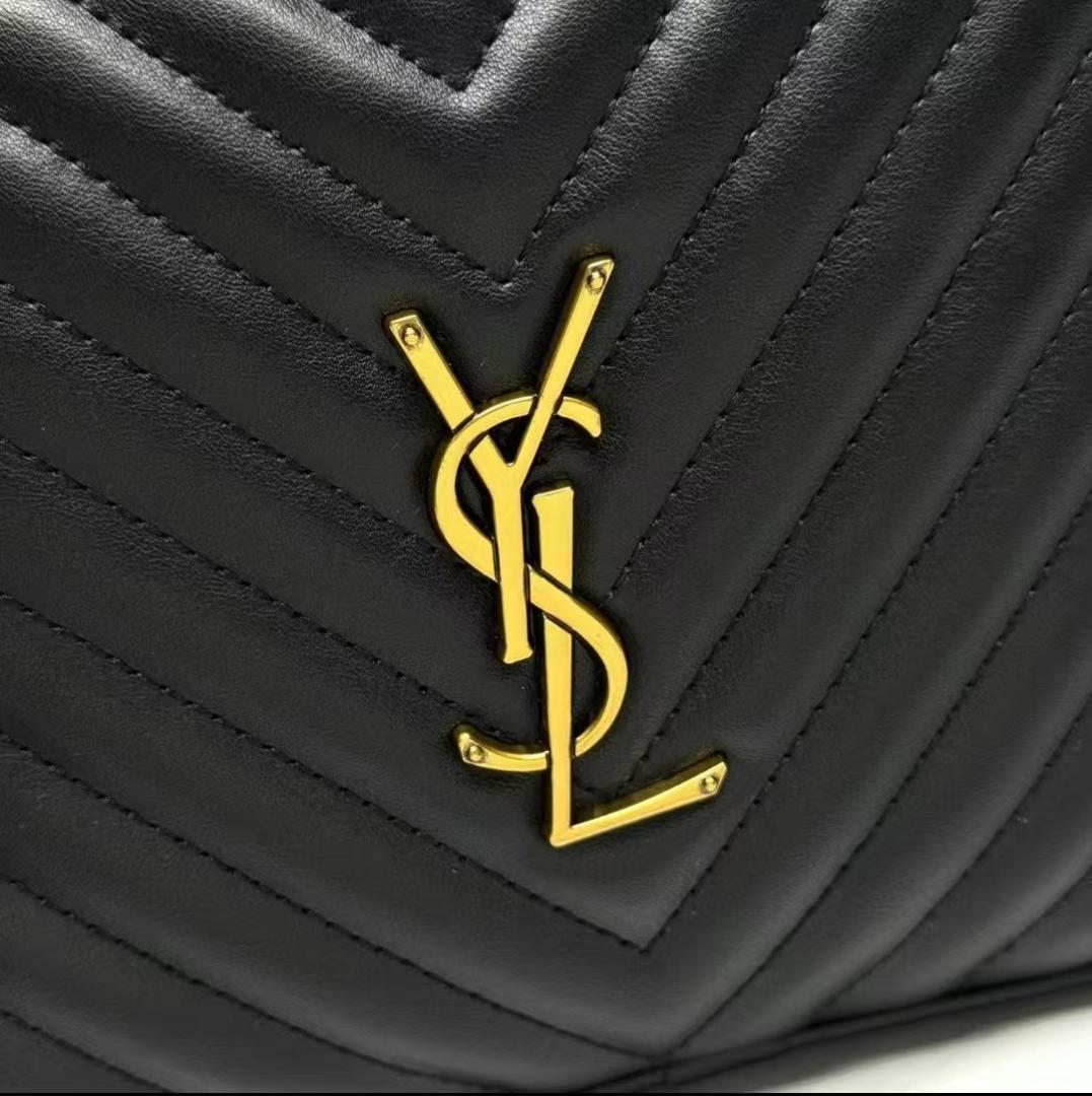 SAINT LAURENT オブリークレザーショルダーバッグ23x16x6cm