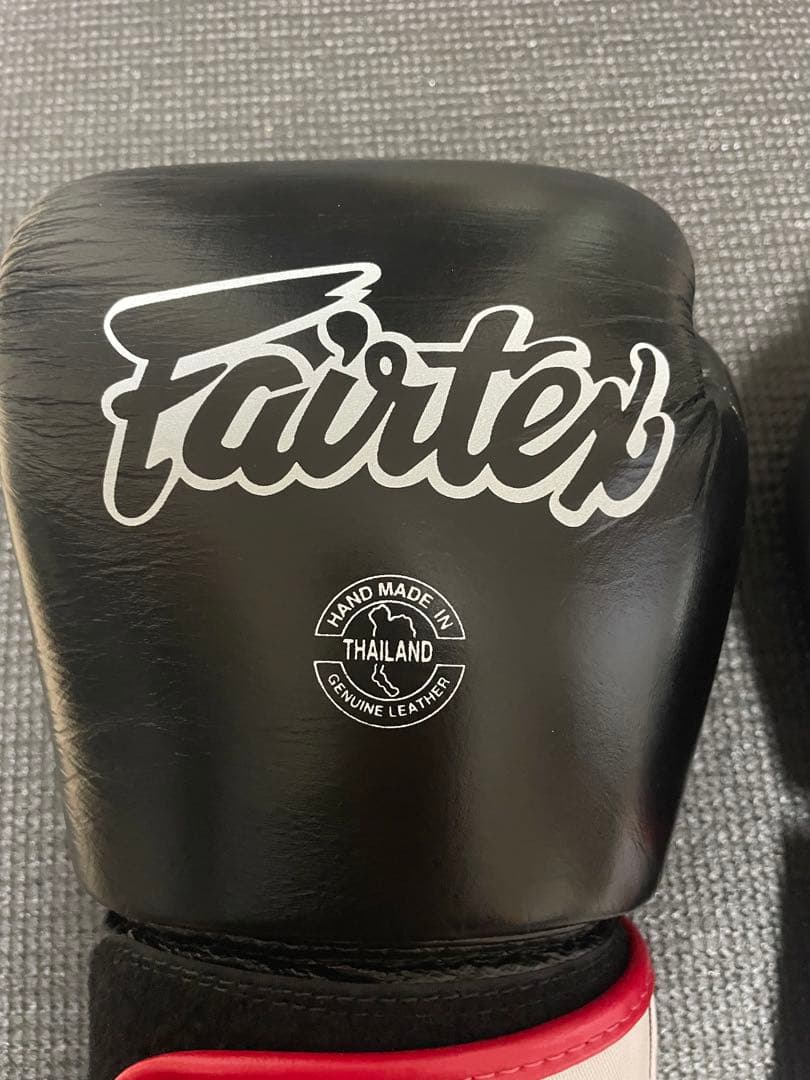 Fairtex ボクシンググローブ 14oz ブラック