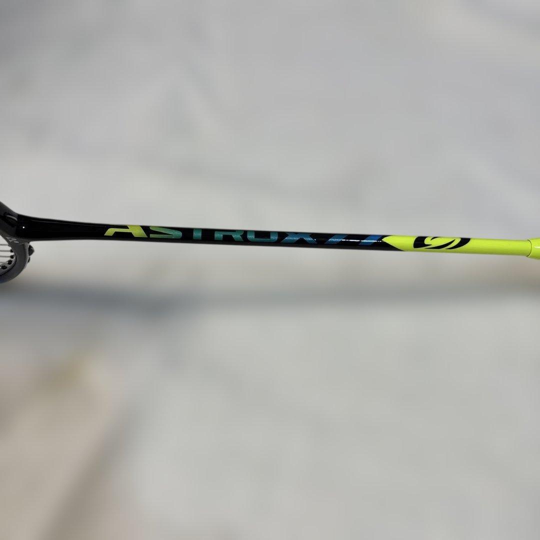 YONEX ASTROX77 バドミントンラケット　ソフトケース付き