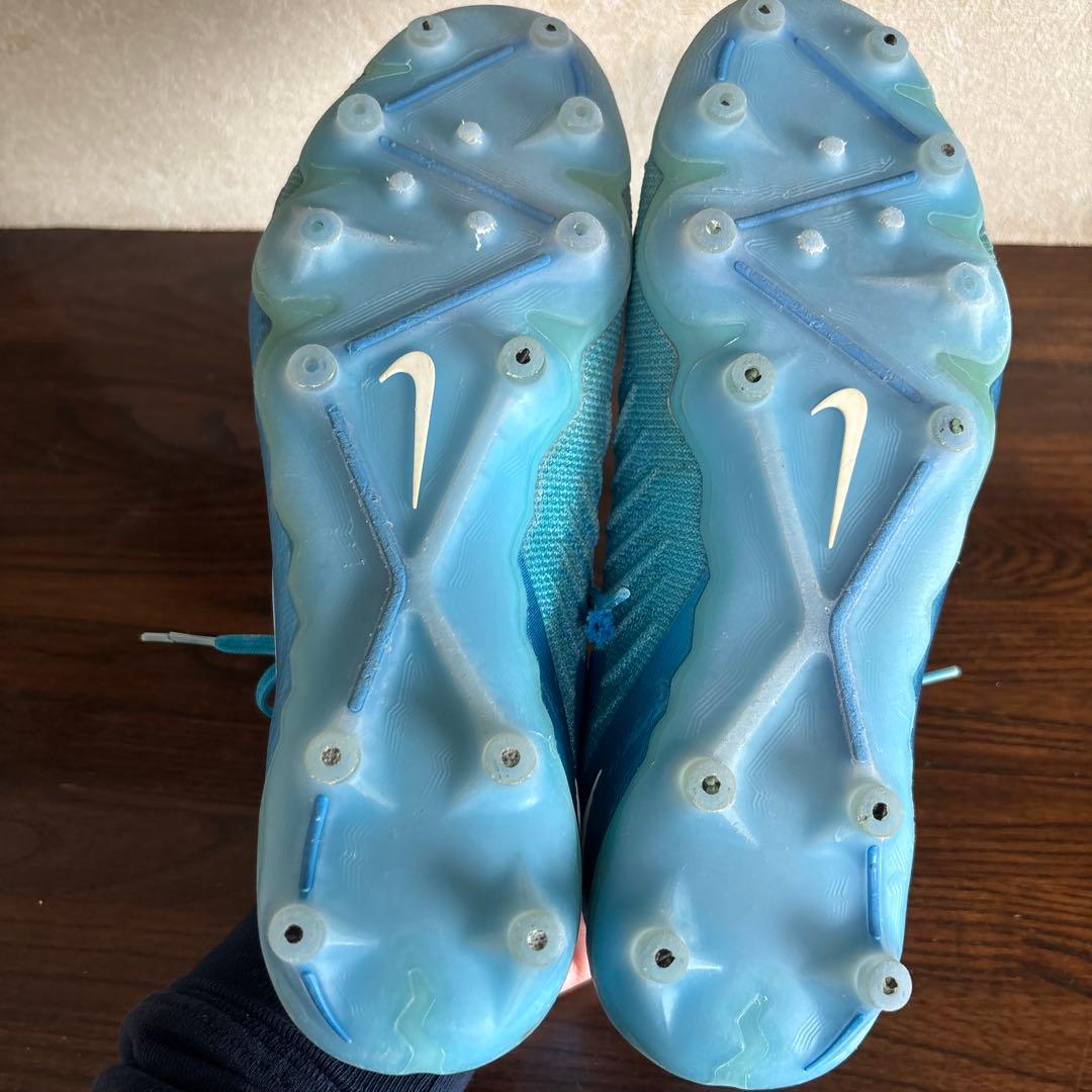 Nike Phantom Luna サッカースパイク　25cm