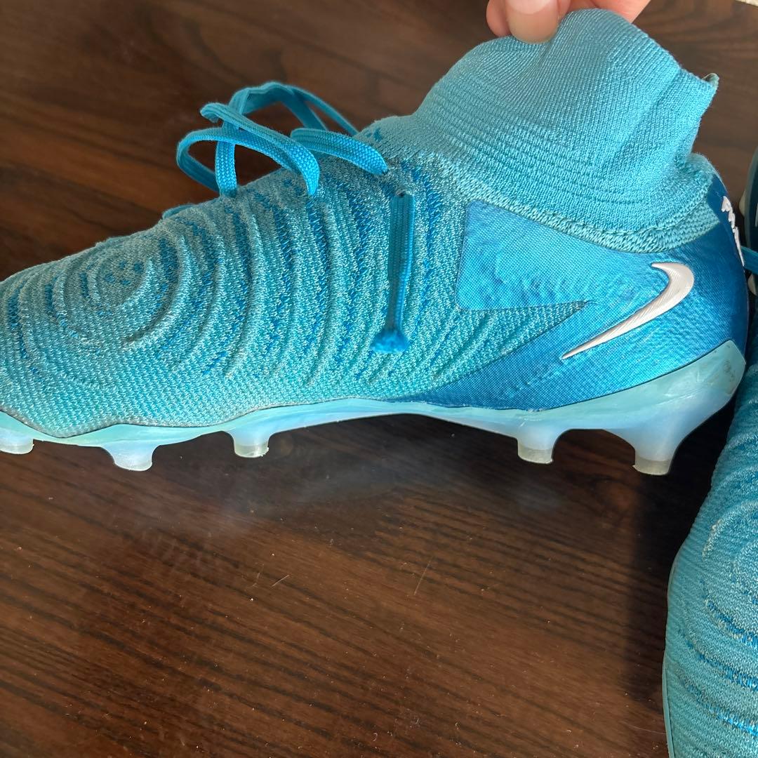 Nike Phantom Luna サッカースパイク　25cm