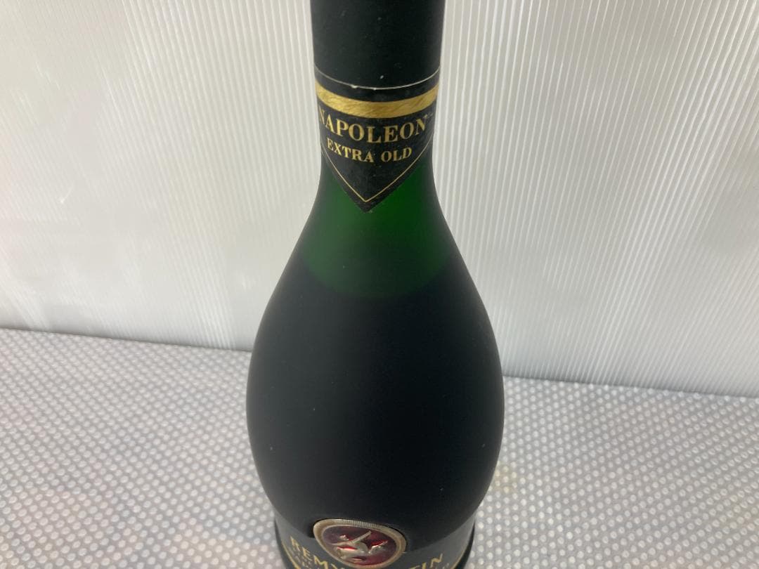 未開栓　REMY MARTIN　ナポレオン　EXTRA　OLD　ブランデー