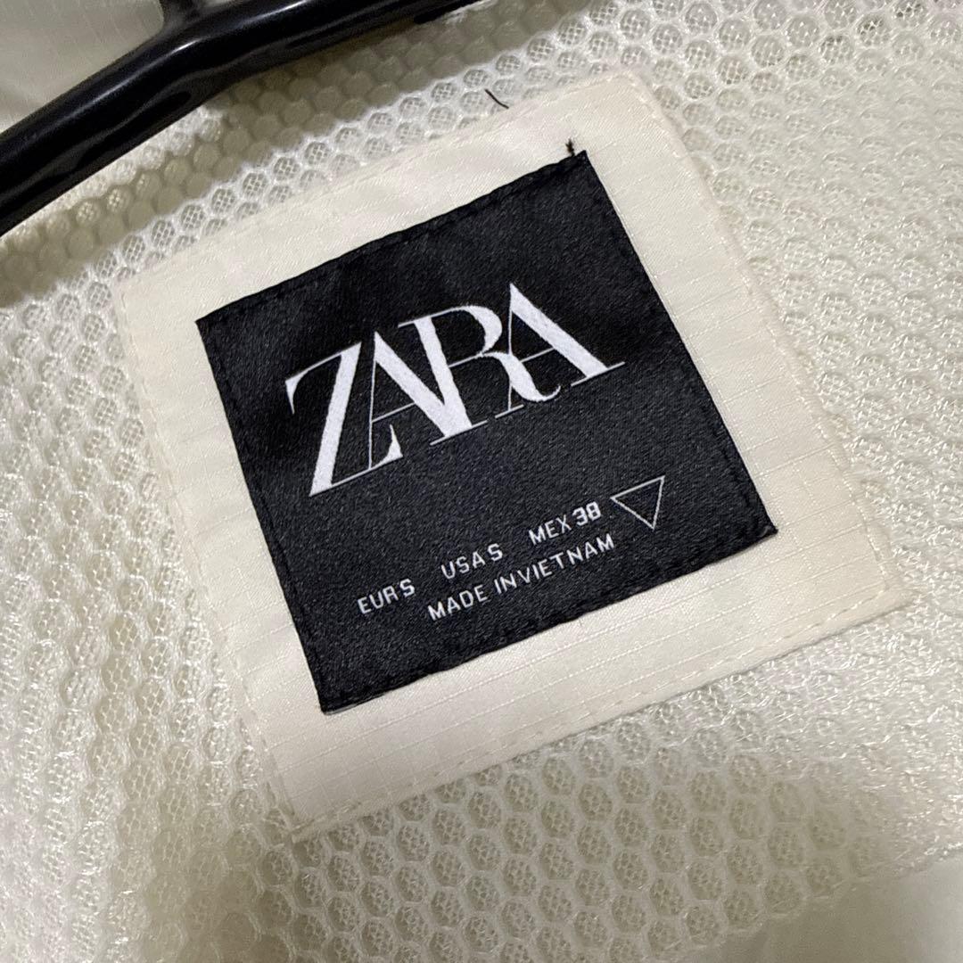 【未使用】 ZARA dnwr. フード付き 中綿 ダウン ベスト アイボリー