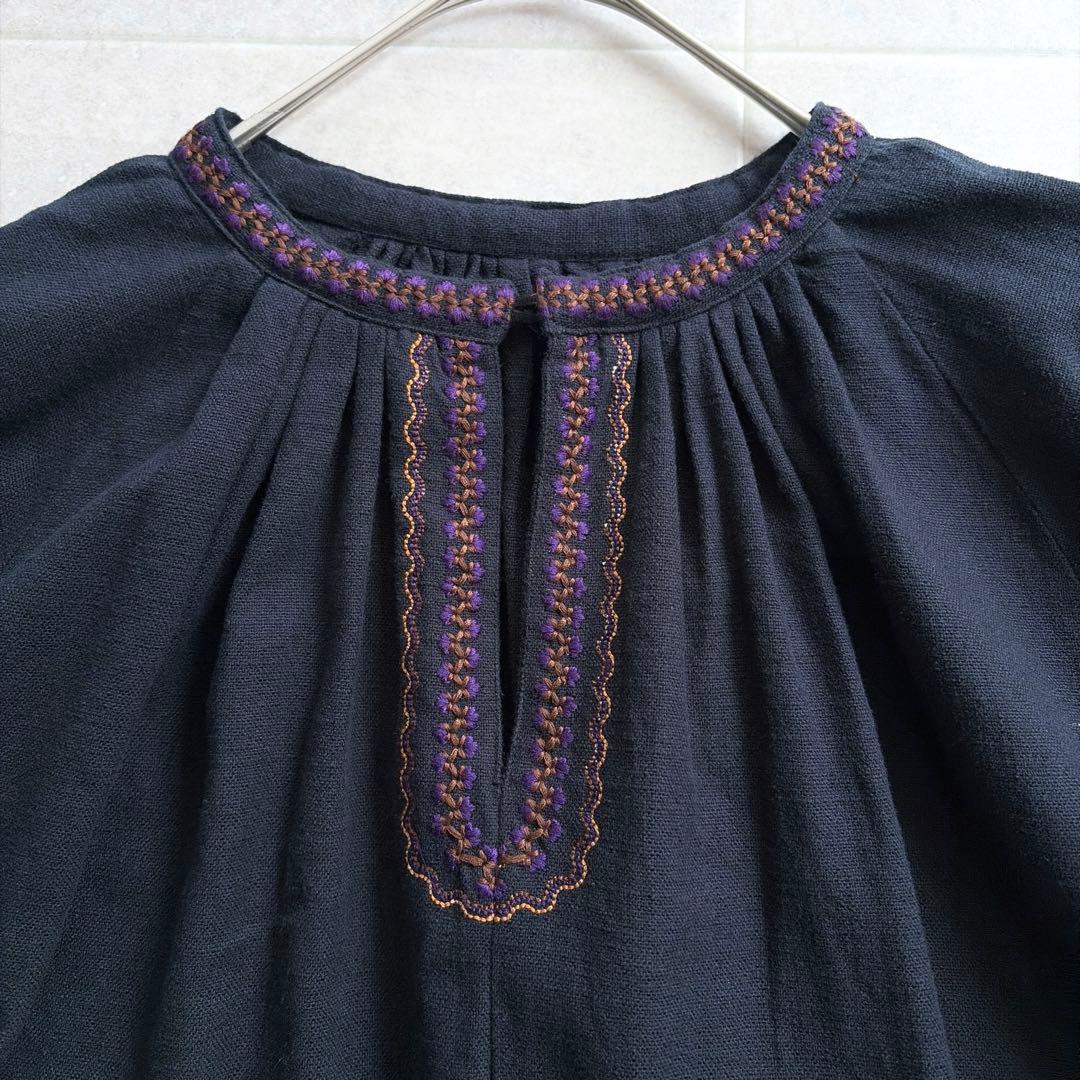 Freada フリーダ 刺繍 スモッグ ワンピース ギャザースリーブ 厚手