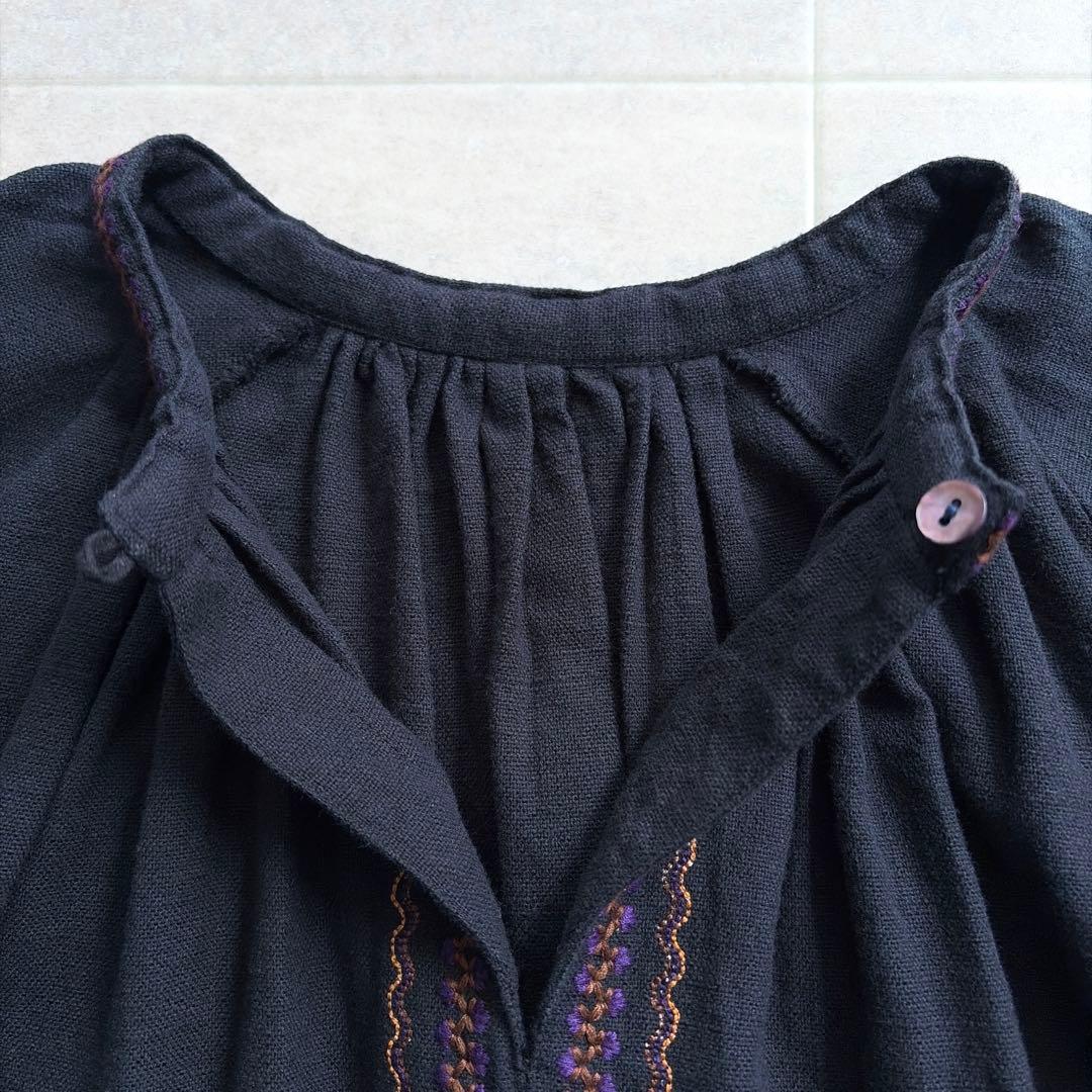 Freada フリーダ 刺繍 スモッグ ワンピース ギャザースリーブ 厚手