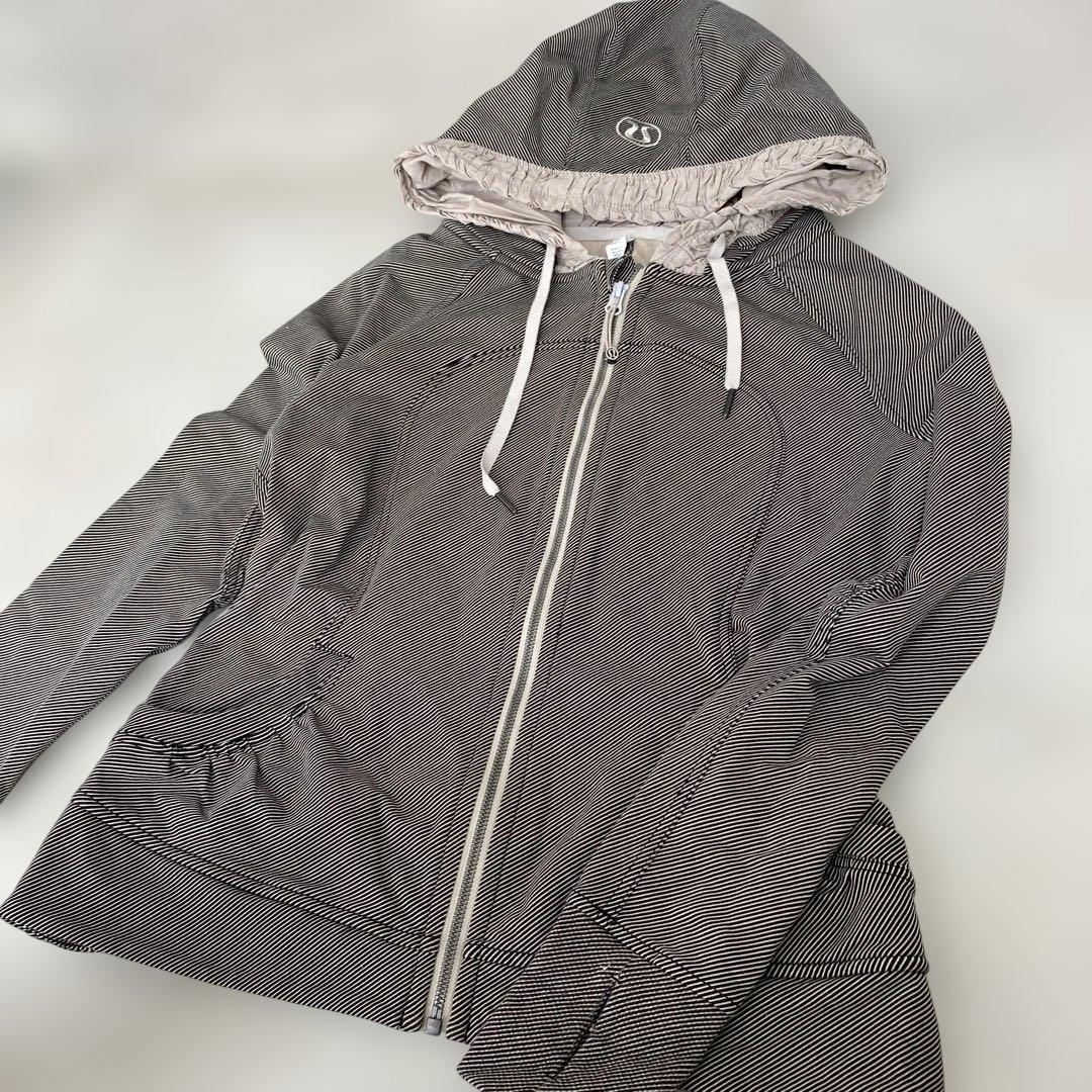 lululemon ルルレモン　 ジャケット ストライプ柄フード付きパーカー