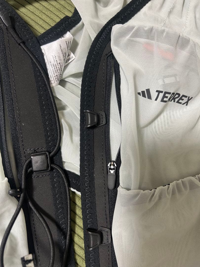 アディダス TERREX ランニングベスト Lサイズ