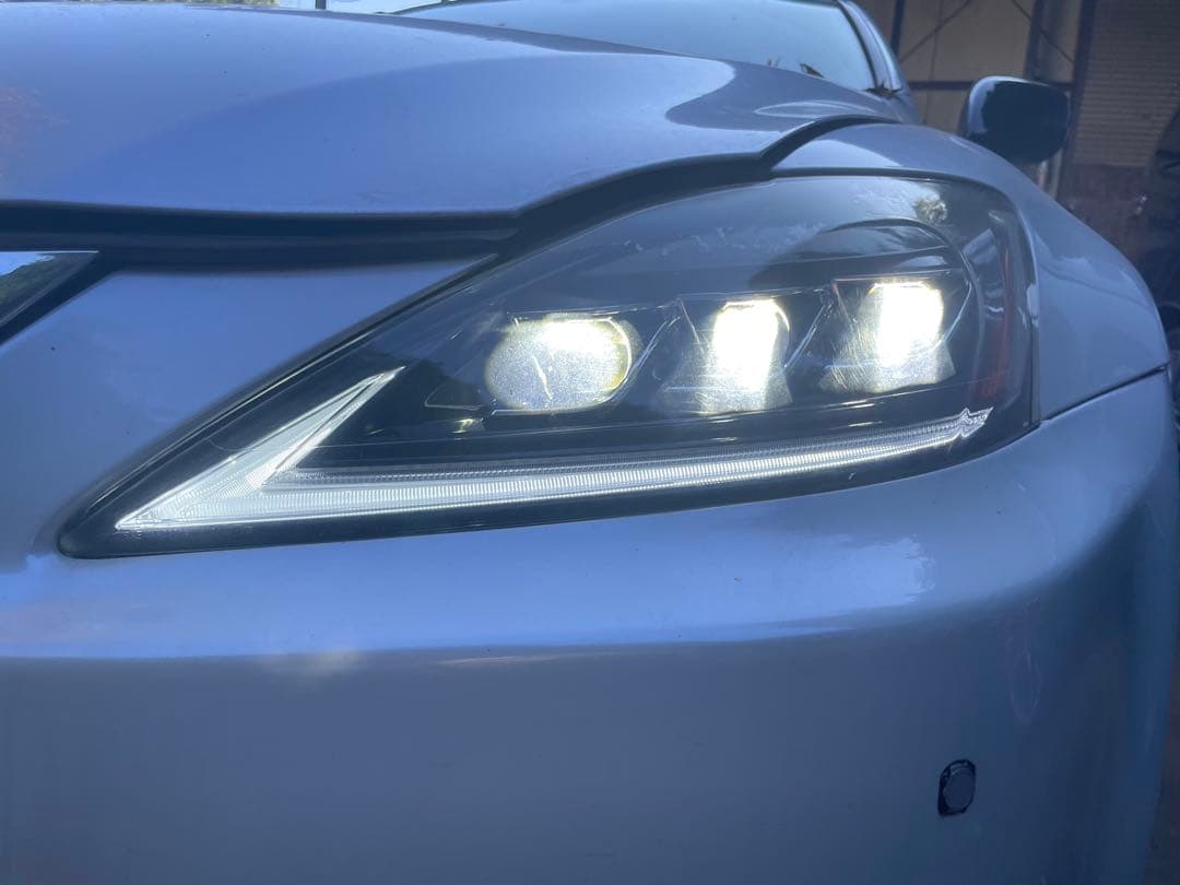 クレア　LEXUS IS250 ヘッドライト　左右　セット