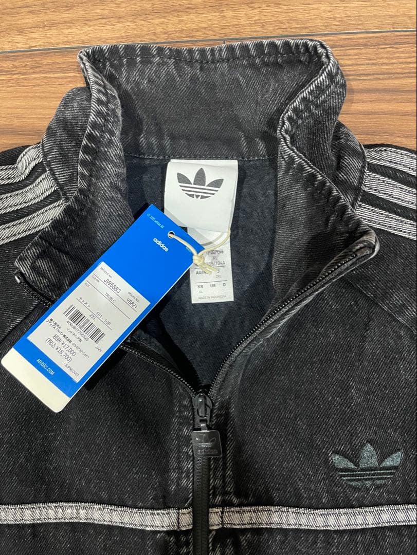 adidas アディカラーファースト　ブラックデニムトラック 2XL