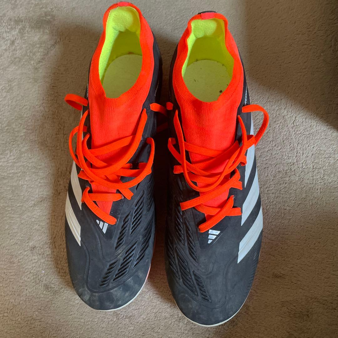 adidas サッカーシューズ ブラック/オレンジ