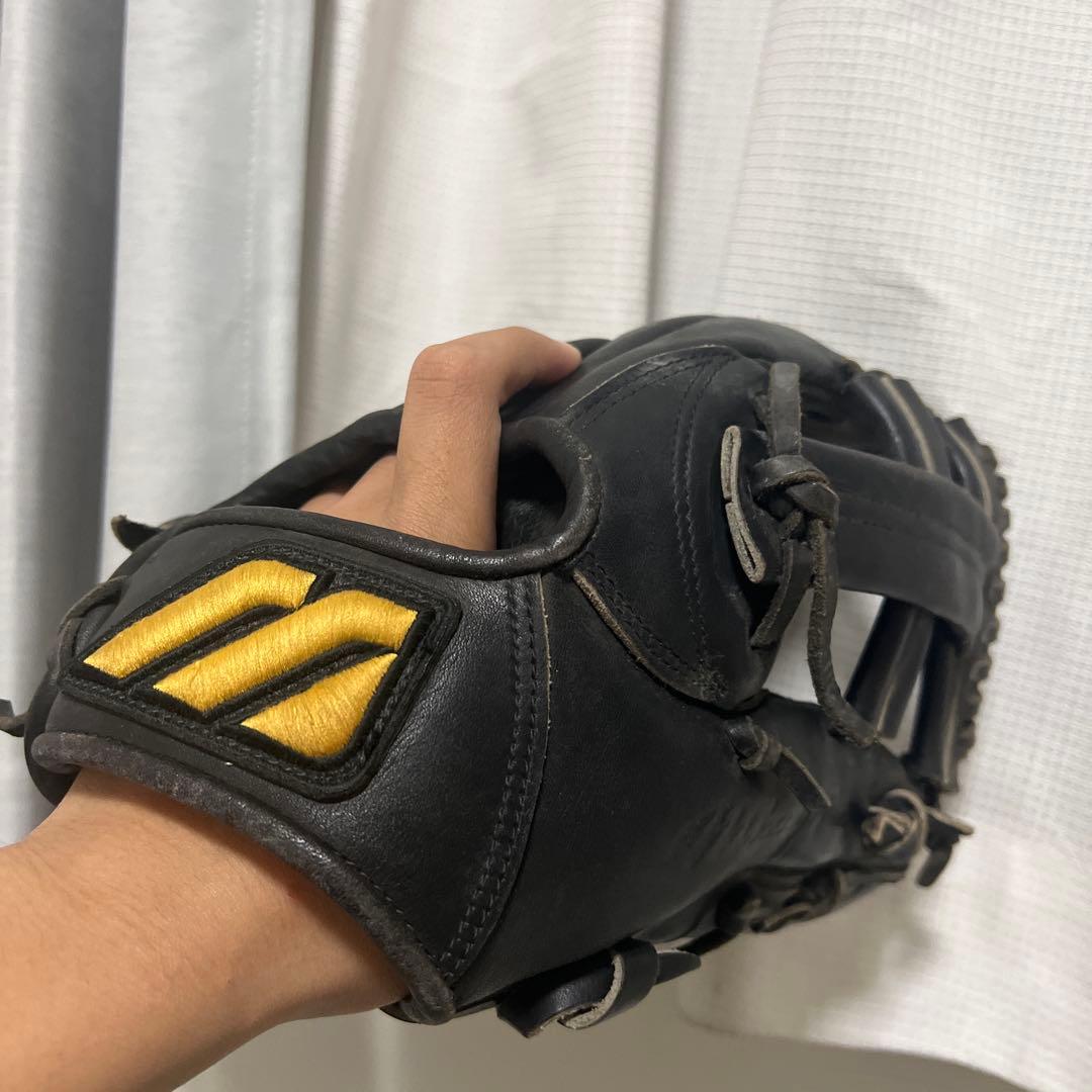 ✔*様 Mizuno 硬式野球グローブ 黒/金