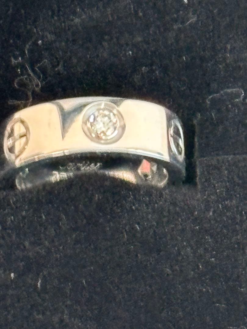 Cartier ラブリング　ハーフダイヤ　あいぼ様