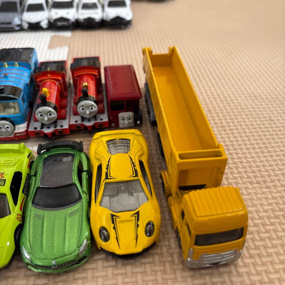 トミカ　ミニカー　まとめ売り　125台　大量　美品多数✨