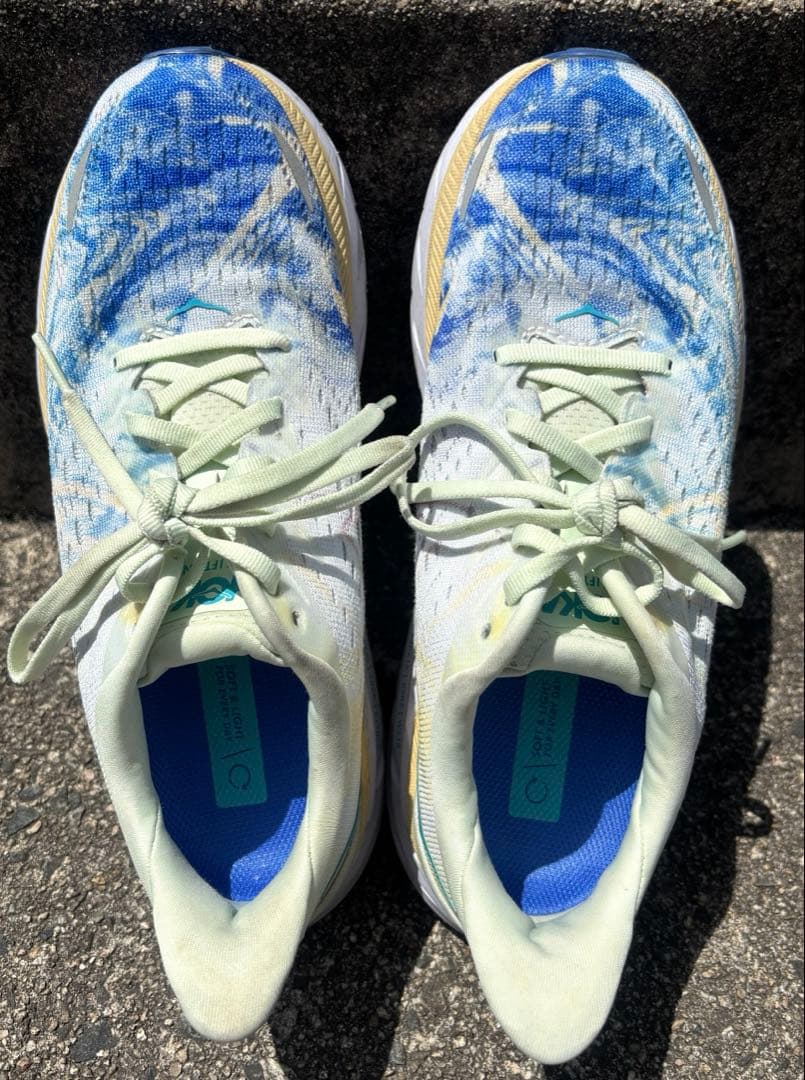 23.5 ホカオネオネ HOKA ONEONEクリフトン8 CLIFTON8