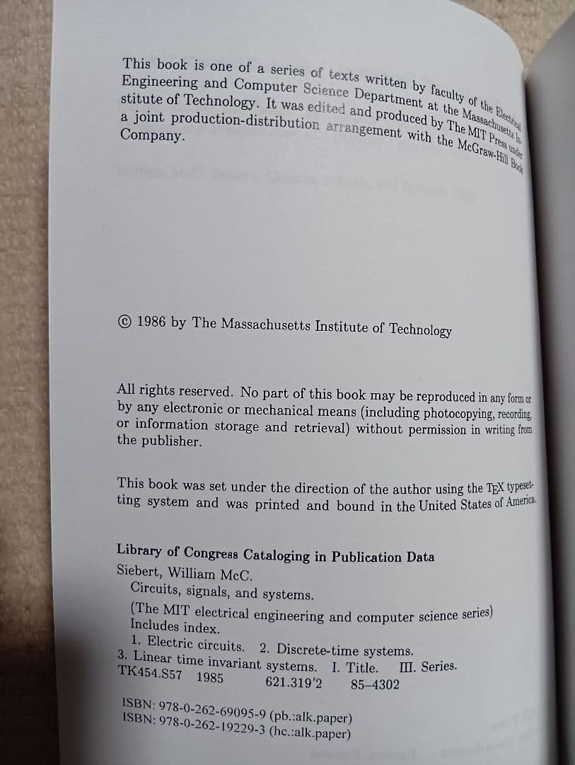 洋書 Circuits, Signals, and Systems