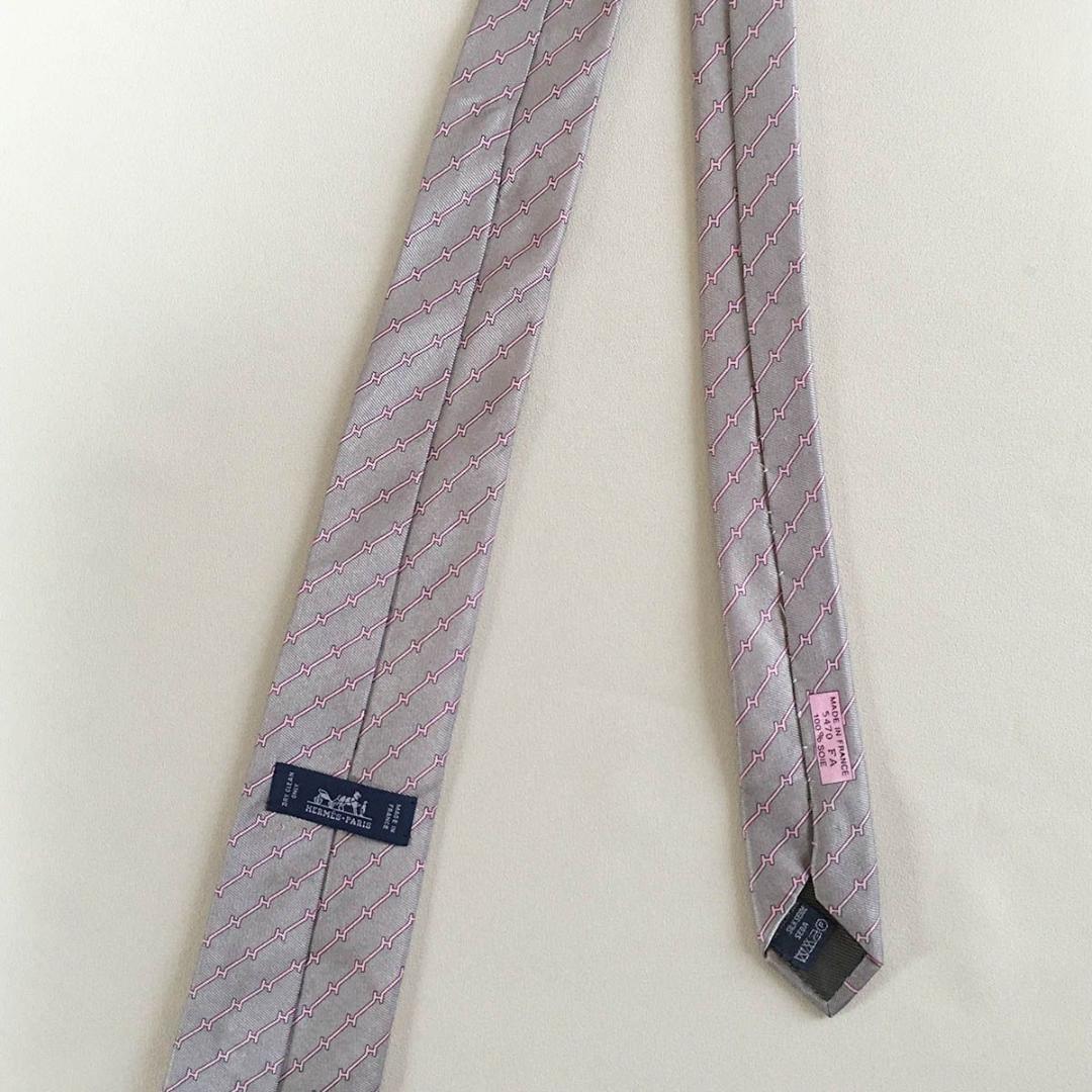 未使用級 エルメス HERMES ネクタイ シルク100% フランス製 グレー