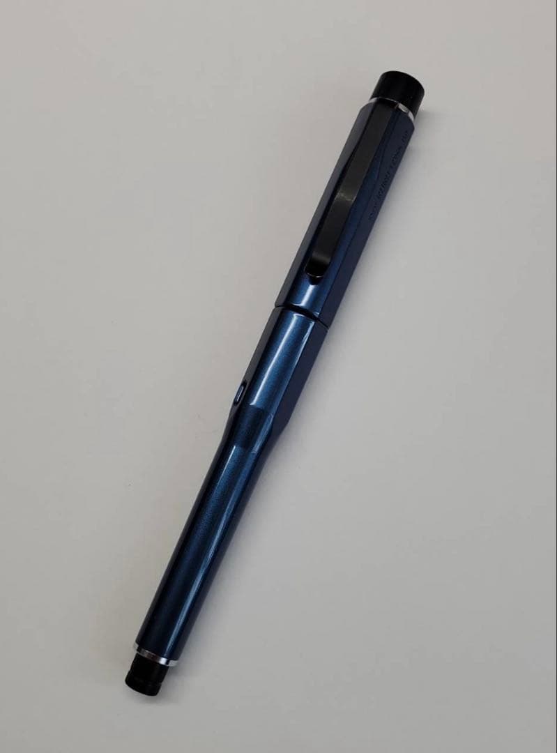 【箱付き】三菱鉛筆 シャーペン クルトガ ダイブ 0.5mm　 アビスブルー