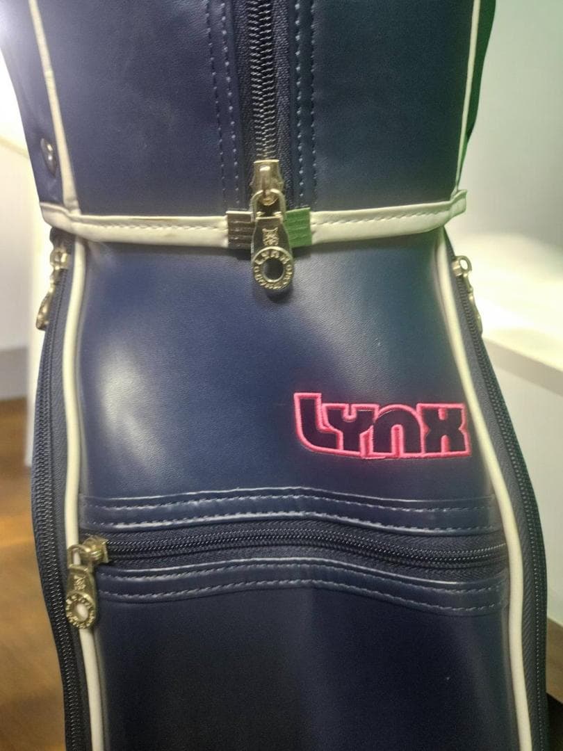 リーズ送料無料/美品Lynx Crystal Cat ゴルフバッグNAVY