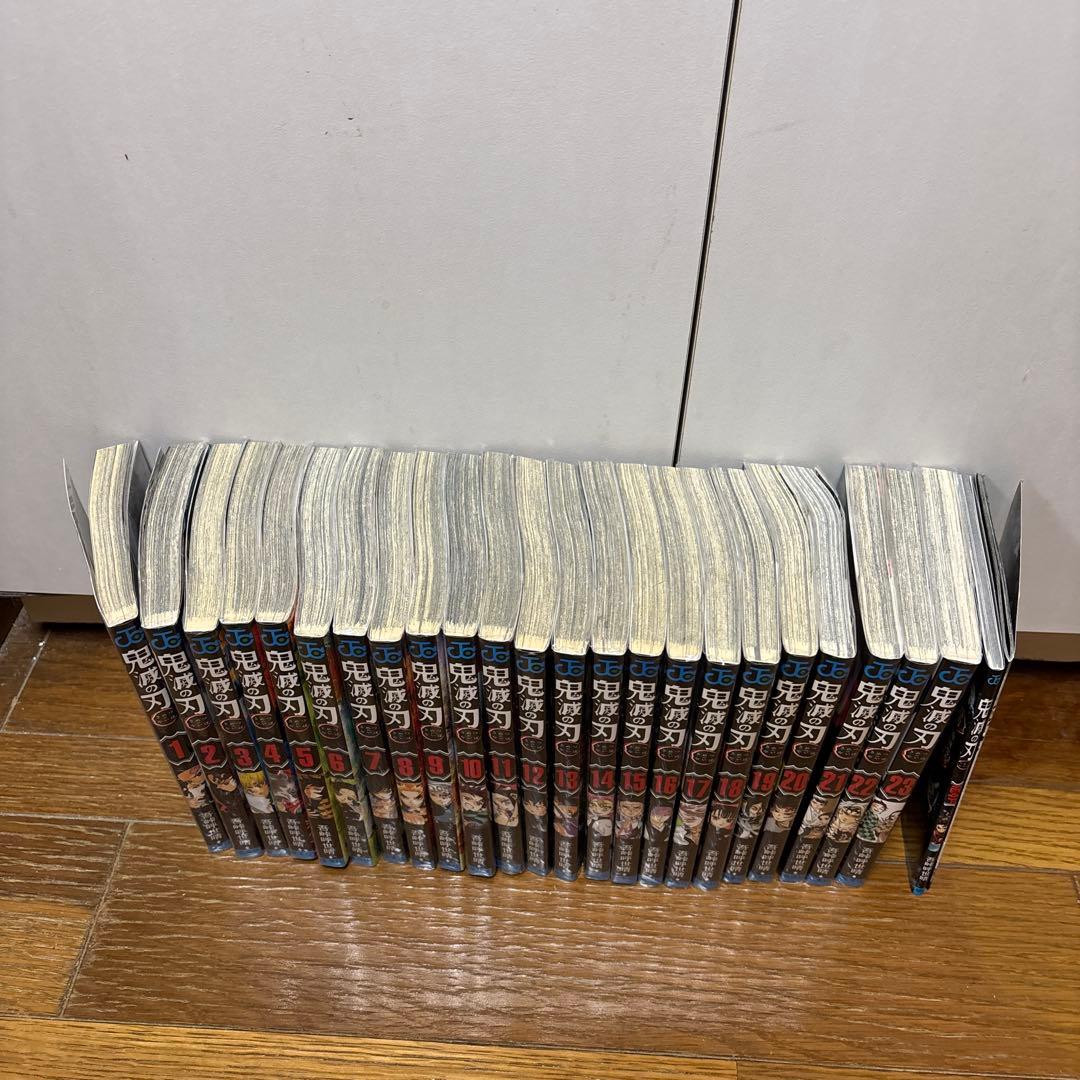 鬼滅の刃 全巻セット (1-23巻)+無限列車編+五峠呼世晴