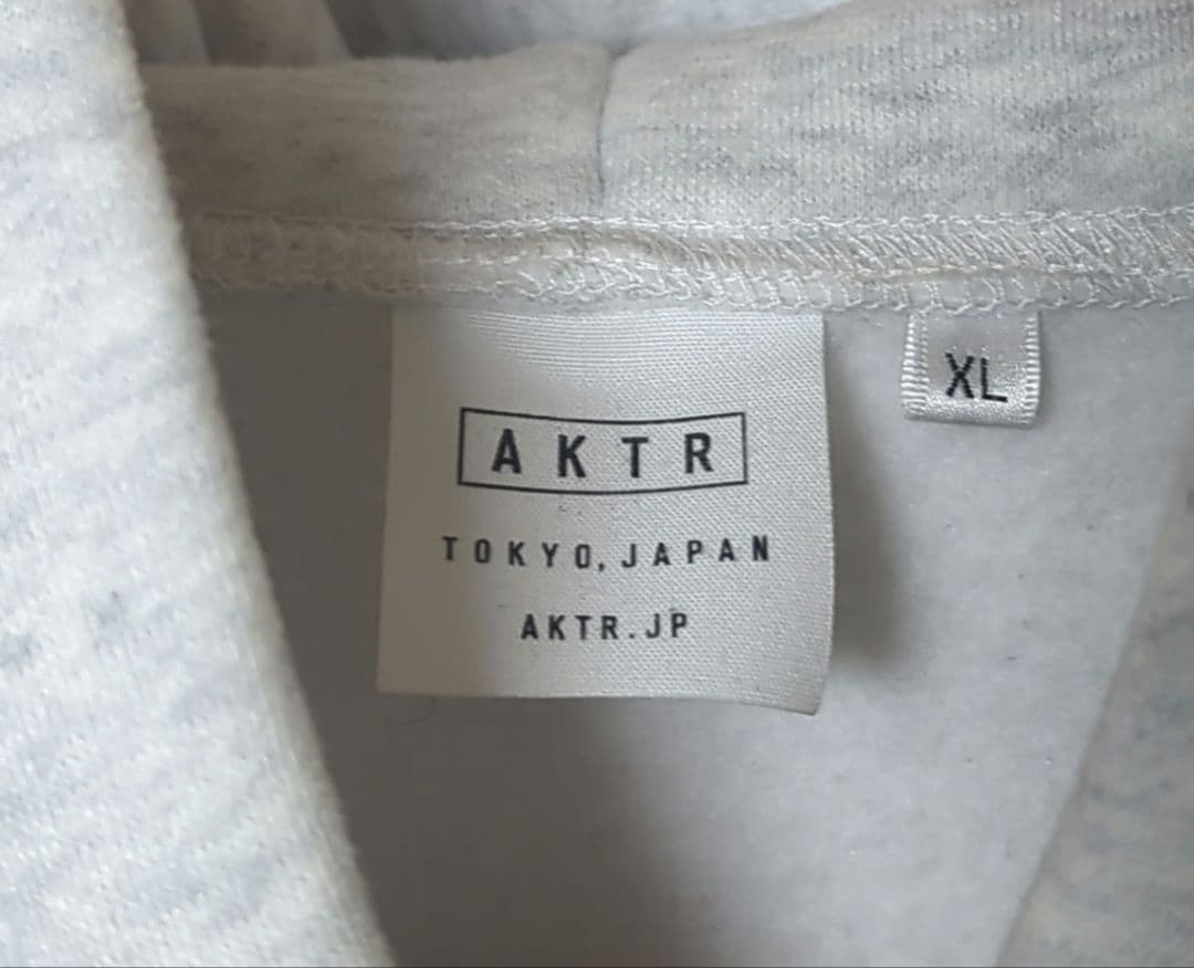 AKTR グレー フーディ XL