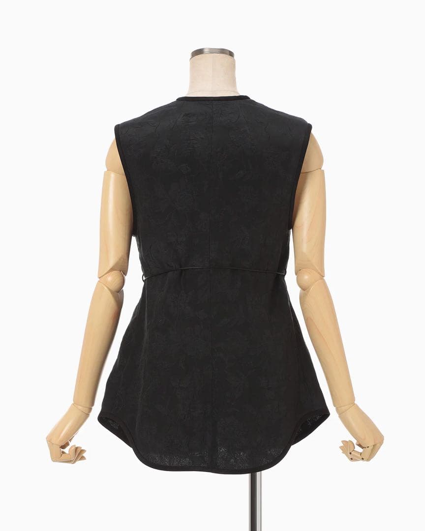3/17まで Raised Jacquard Frog Button Vest