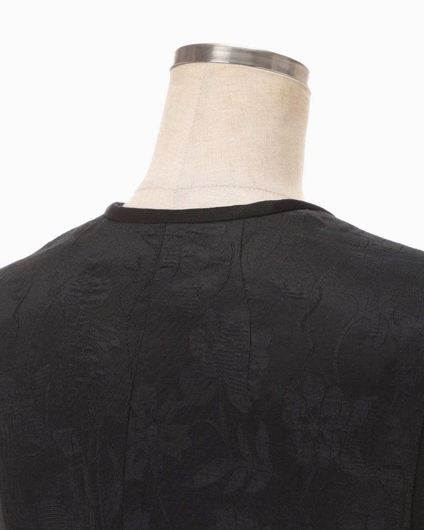 3/17まで Raised Jacquard Frog Button Vest