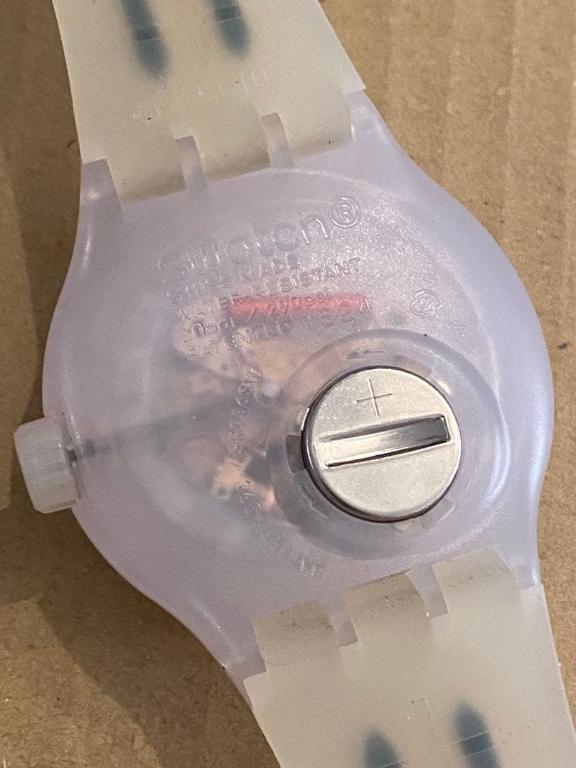 時計 swatch VOILE BLANCHE suuk402 scuba
