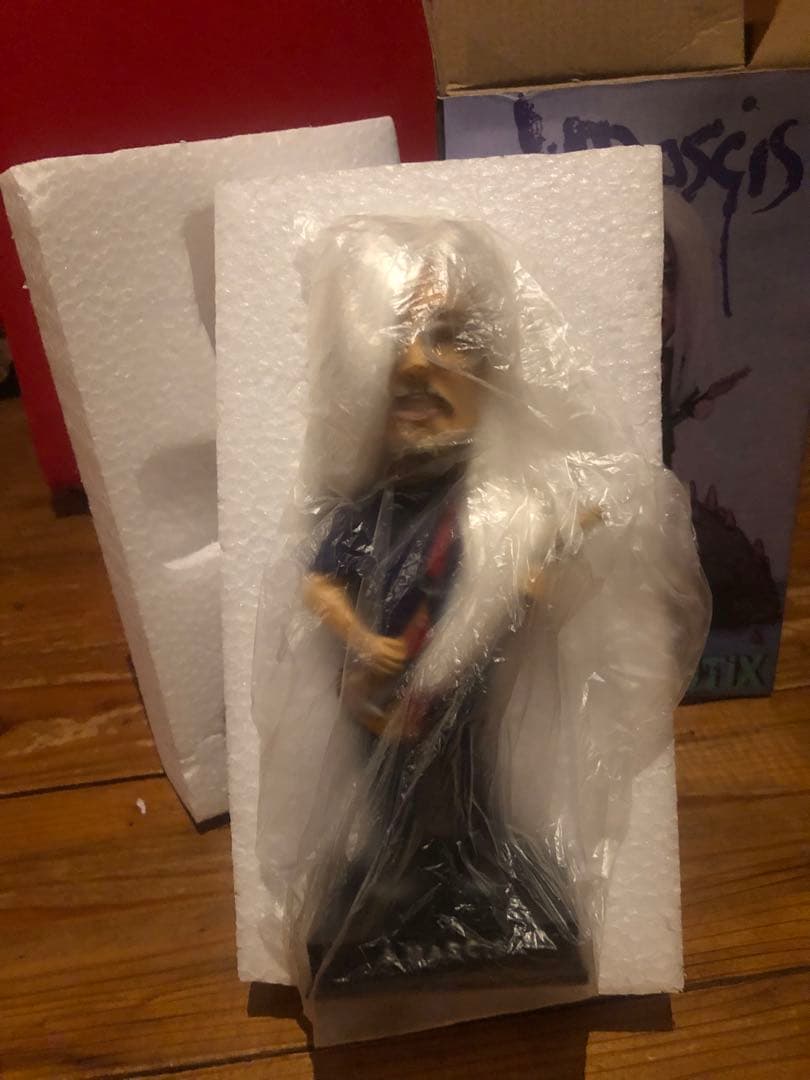 c*o様 J. Mascis AGGRONAUTIX フィギュア　dinosau