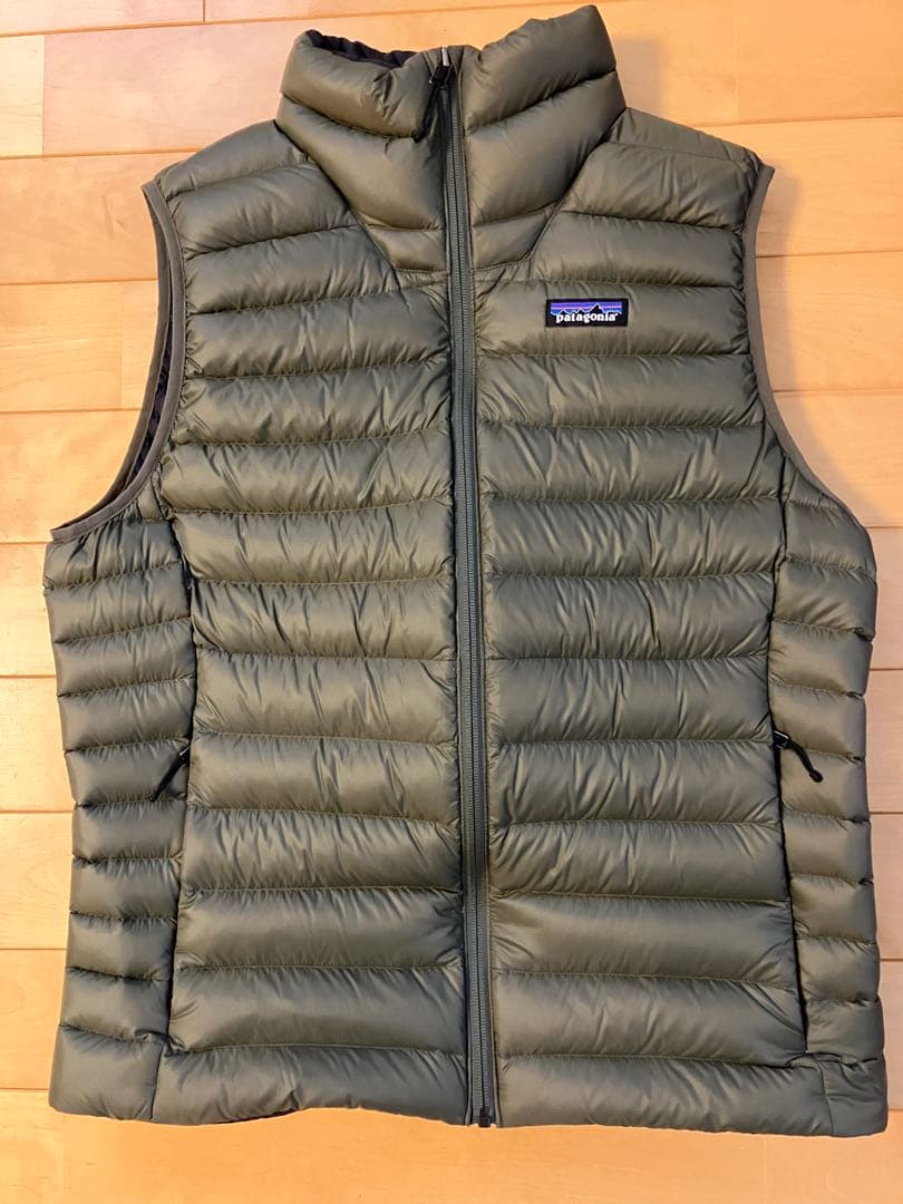 パタゴニア　Patagonia ダウンベスト