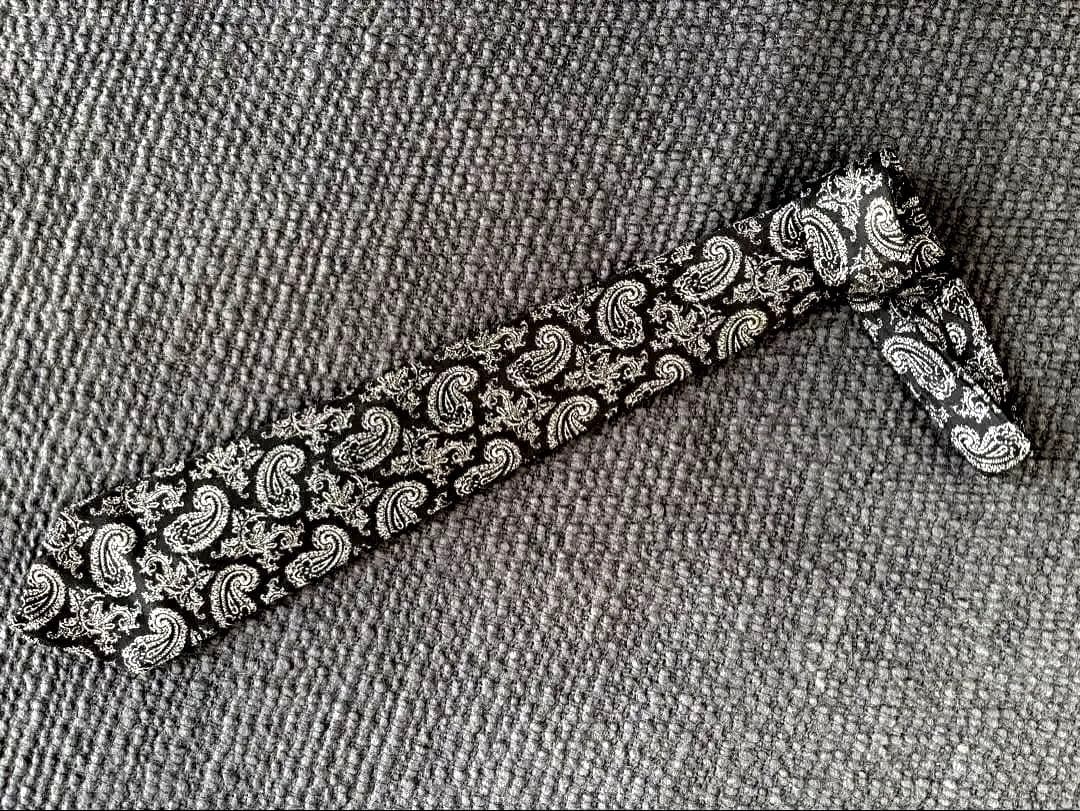 【美品！COMME des GARÇONS ペイズリー柄ネクタイ】