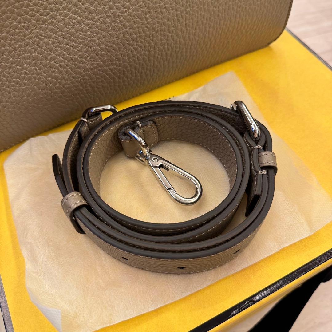 【超美品】FENDI ピーカブーISeeU スモール