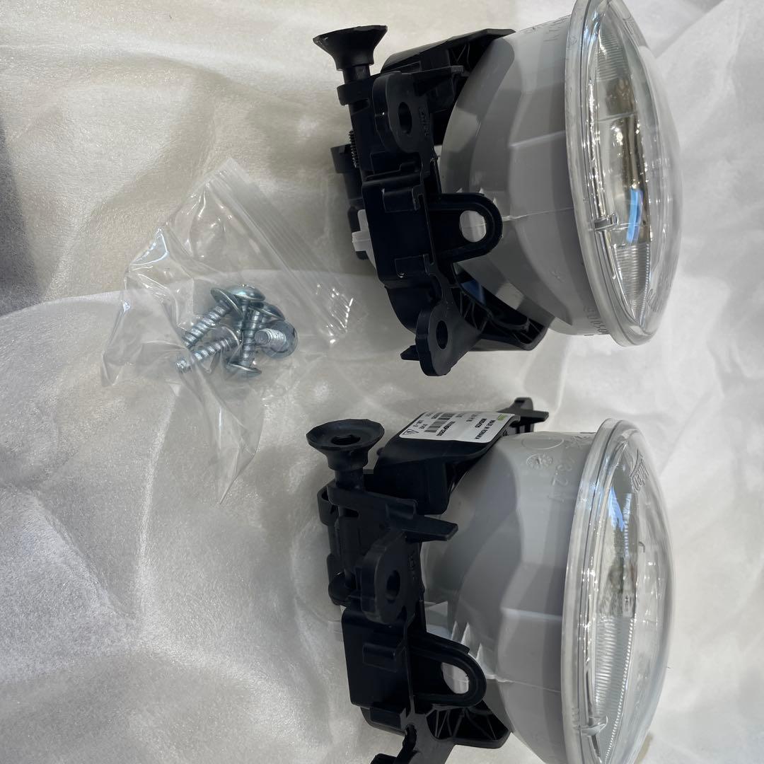 フォグランプ 2個セット エブリイ　DA17W
