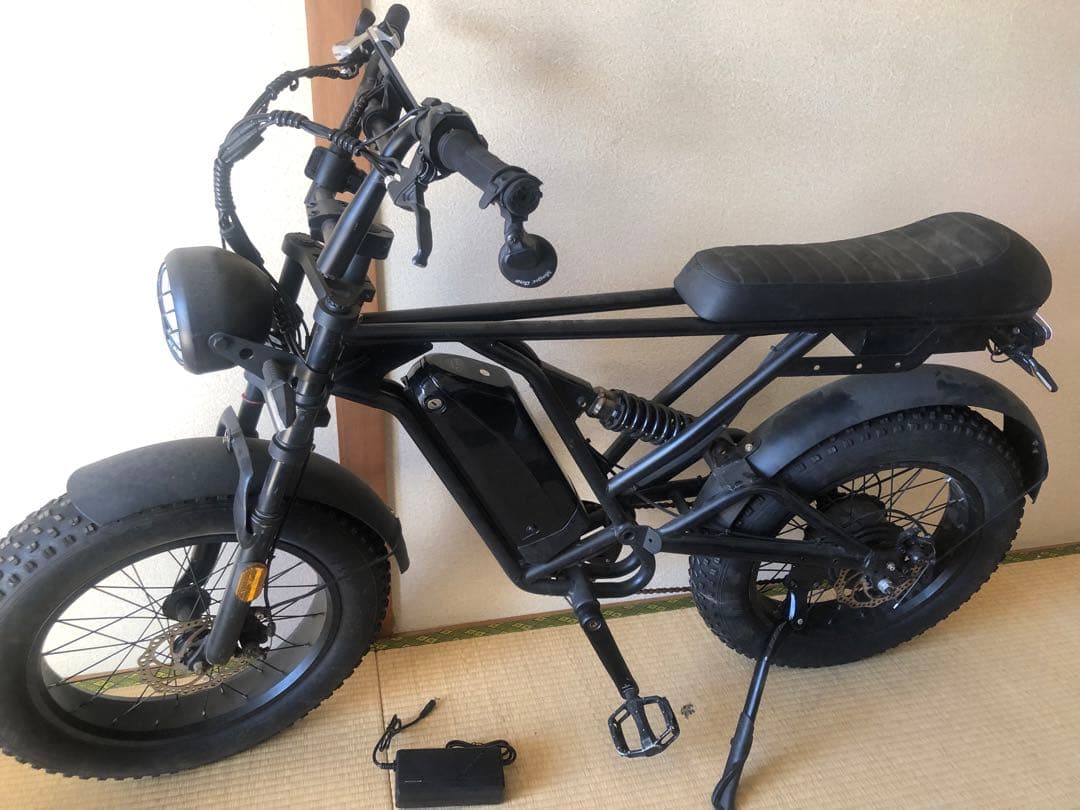 電動アシスト自転車　直接引き取りだけ。