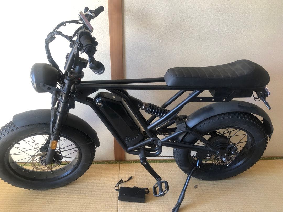 電動アシスト自転車　直接引き取りだけ。