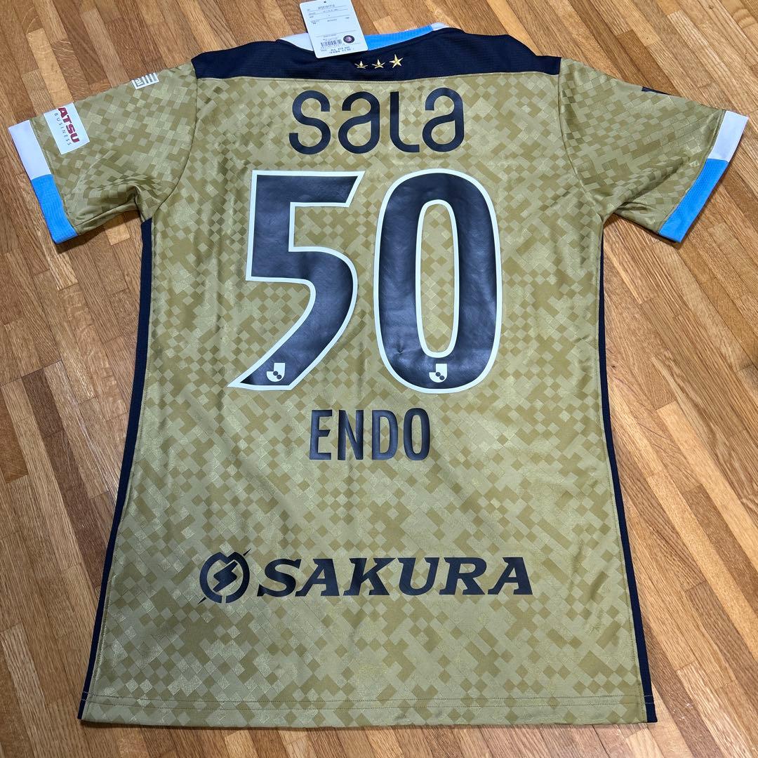 遠藤保仁　ジュビロ磐田　30周年限定　ゴールドユニフォーム　新品未使用　Lサイズ