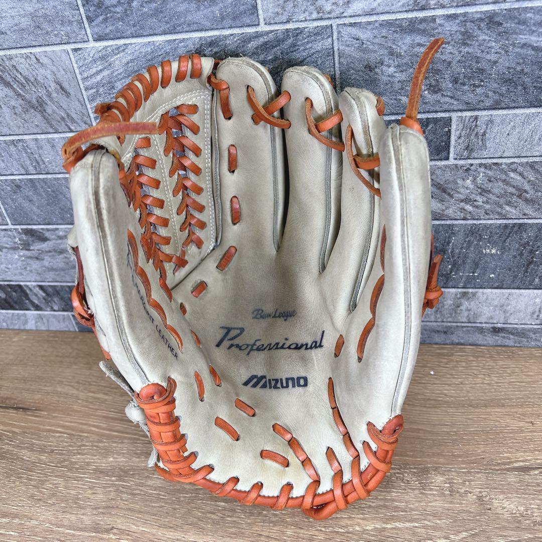 【美品】Mizuno　ミズノ　グローブ　小笠原モデル　軟式用　内野手　右投げ