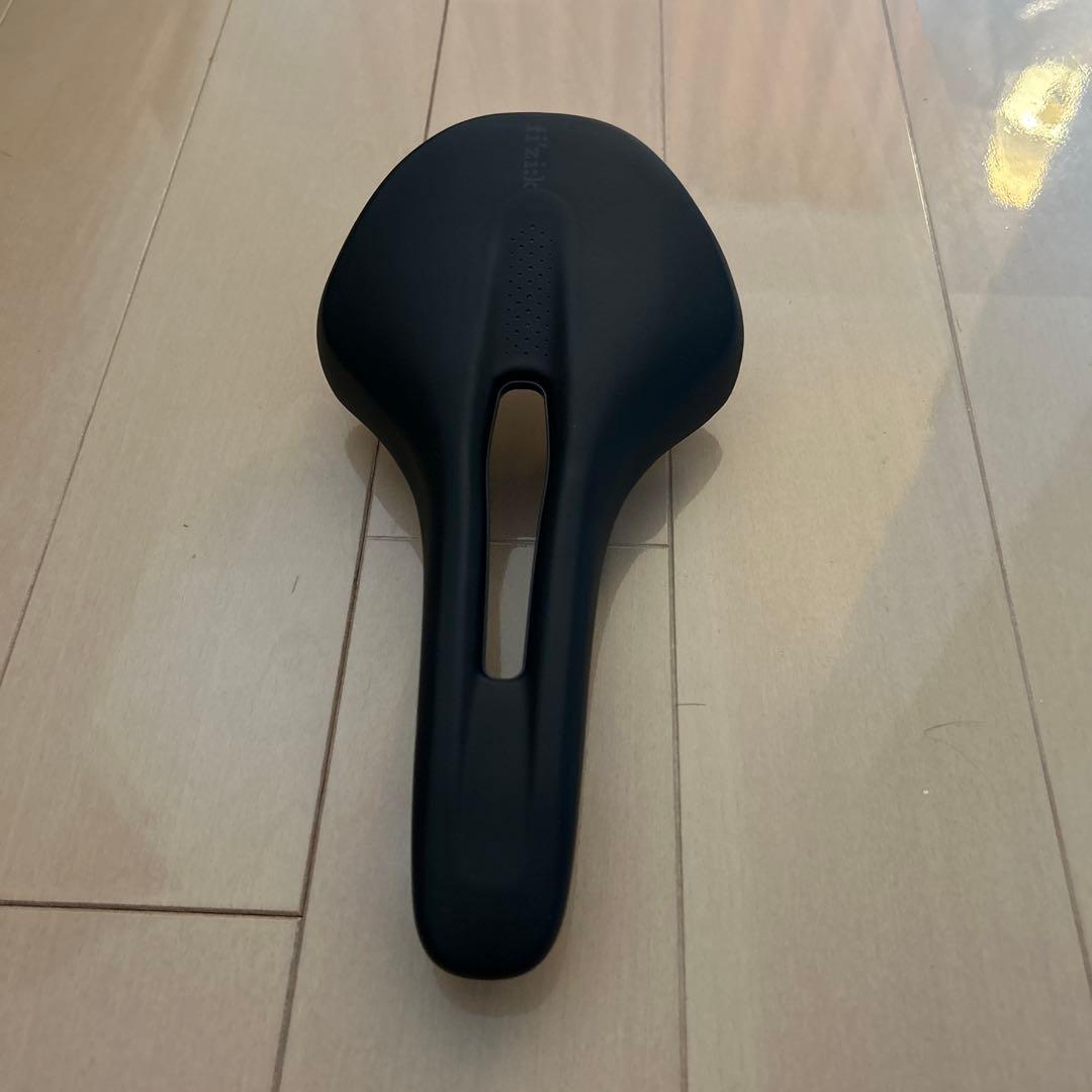 fi'zi:k サドル VENTO ANTARES R3 KIUMレール