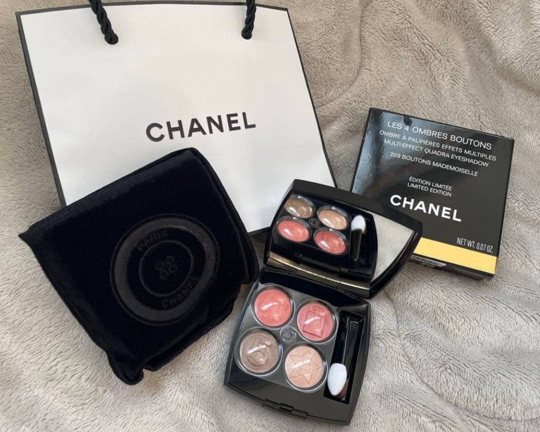 CHANEL LES 4 OMBRES アイシャドウパレット