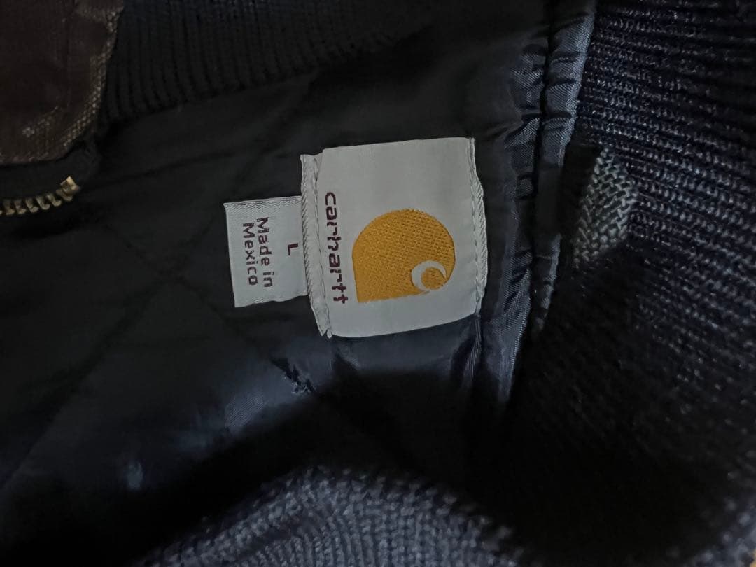 Carhartt ダークブラウン ダウンベスト