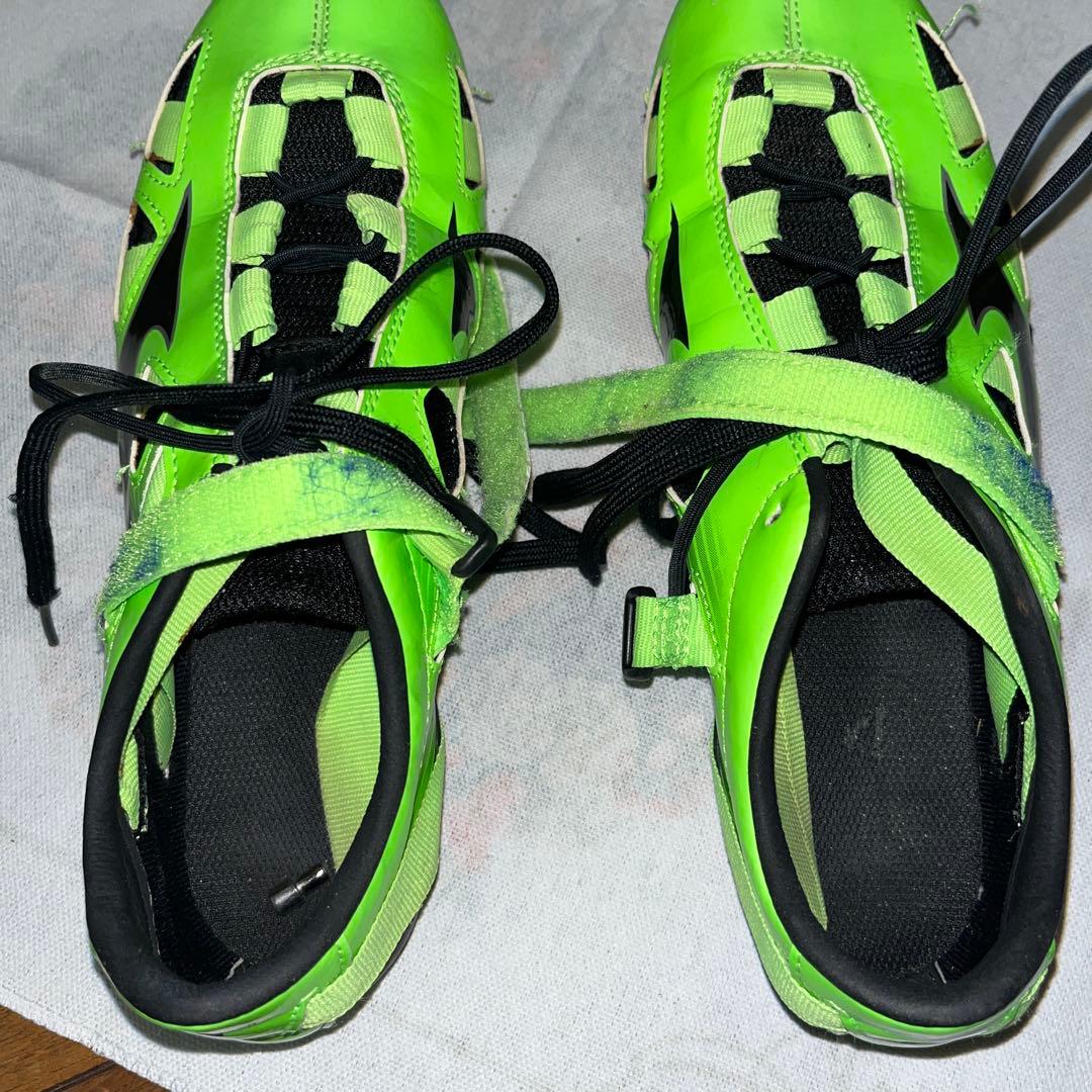 《2週間ほど使用》27センチMizuno スパイクシューズ 蛍光グリーン