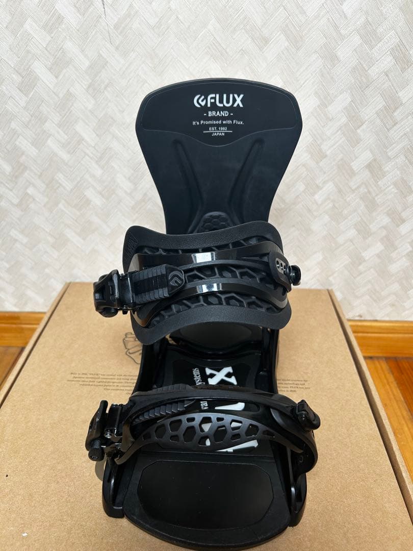 Flux F23XVMT ビンディング Mサイズ