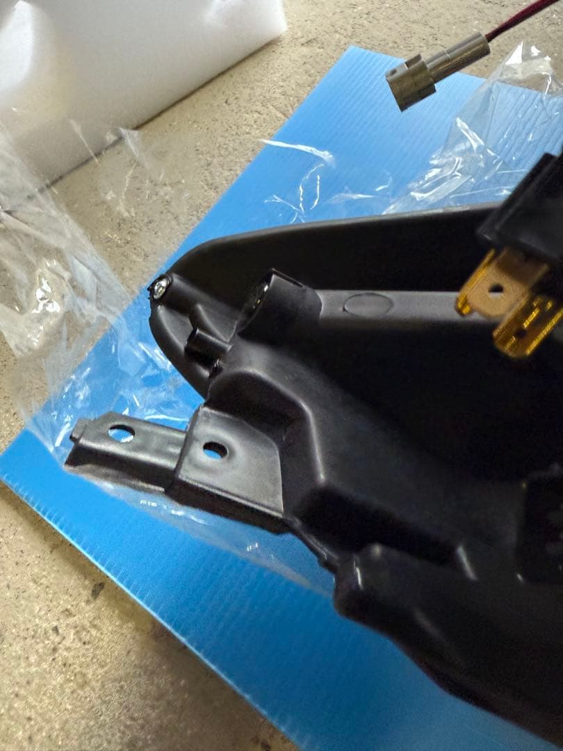 スイスポzc33s 社外ヘッドライト