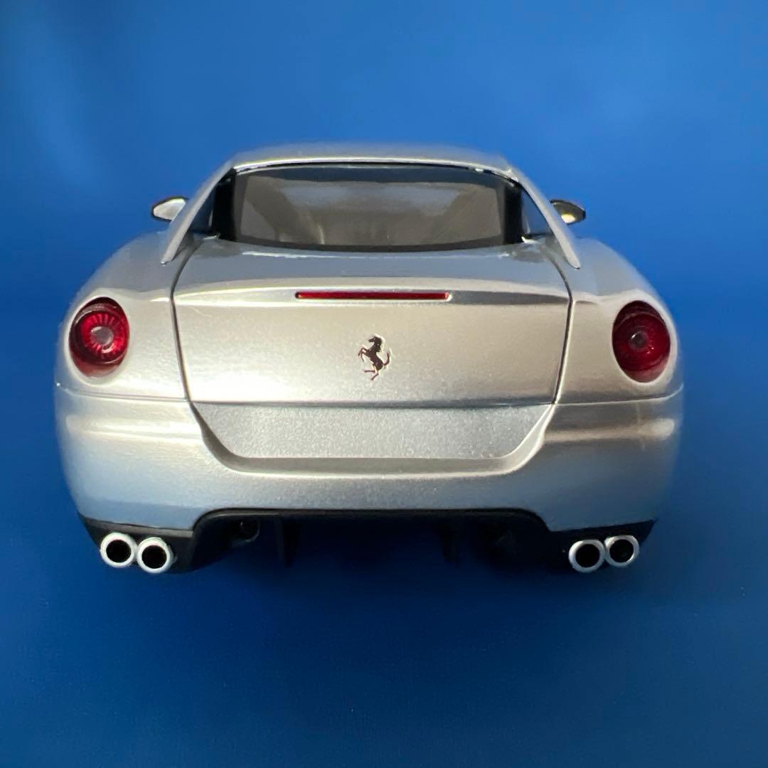 エリート　1/18 フェラーリ599 GTB フィオラノ　ALUMINUM