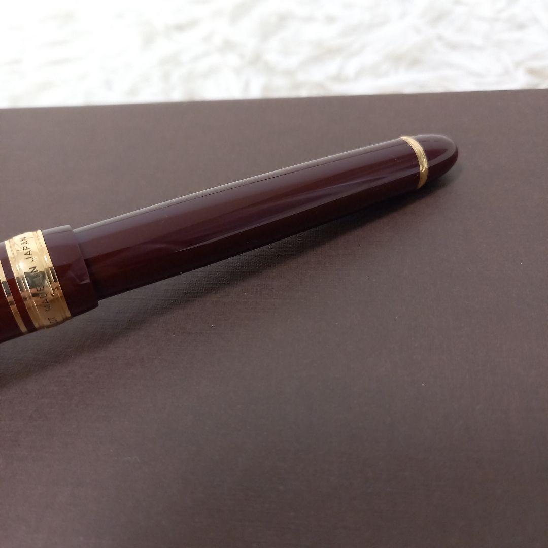 ●美品●　PILOT　CUSTOM743　14K-585　万年筆　ディープレッド